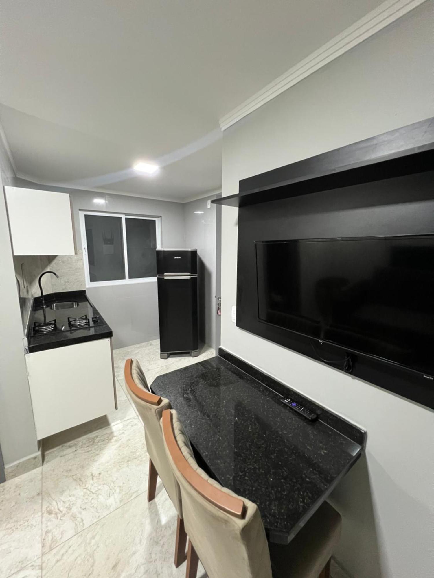 Flat Alto Padrao Com Ar, Piscina E Academia