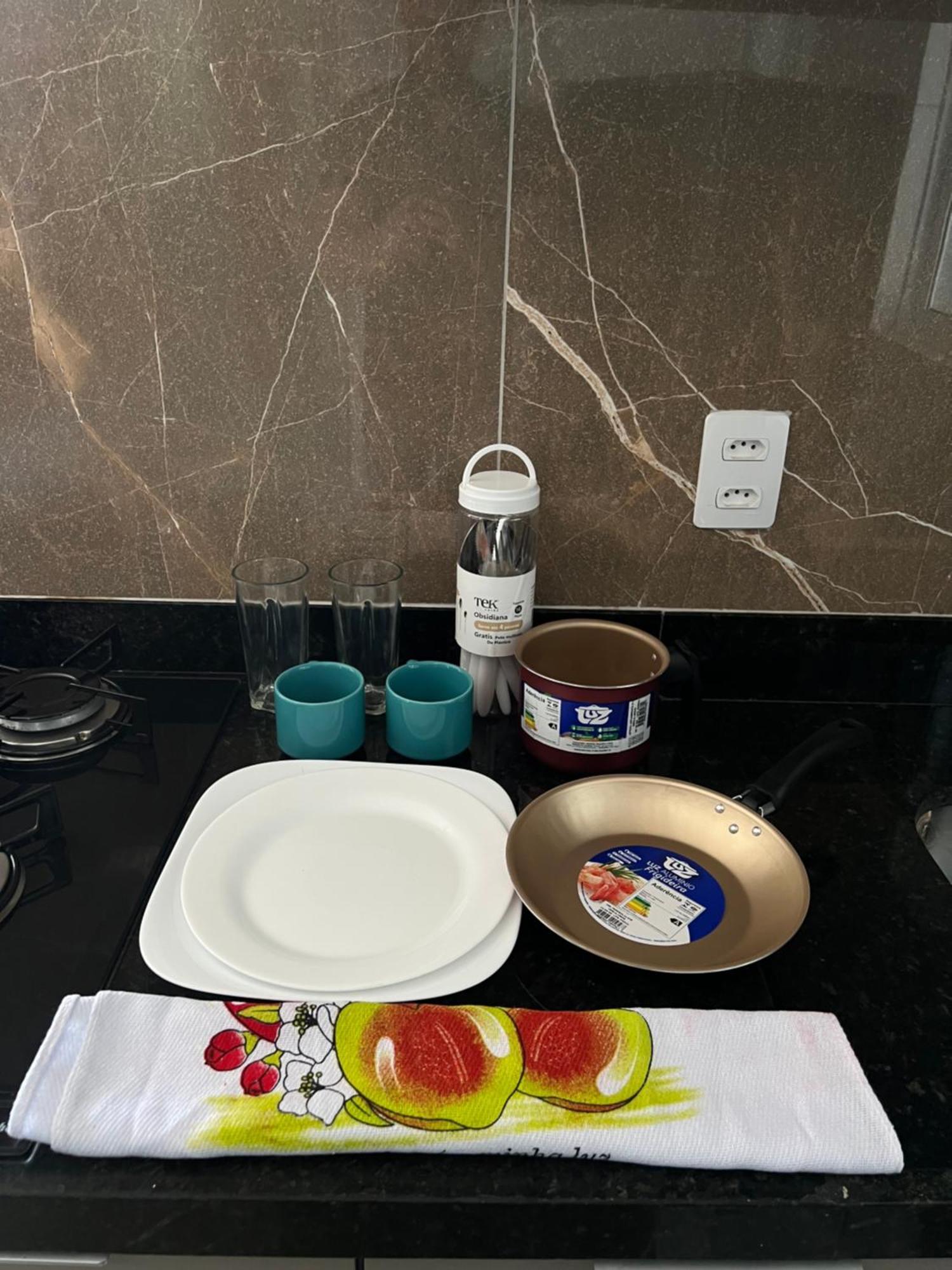 Flat Alto Padrao Com Ar, Piscina E Academia